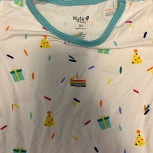Kyte Baby 3T Pajama Set